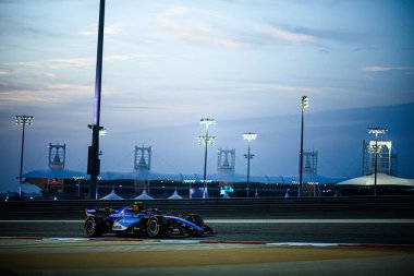 (55) Carlos Sainz Jr. (ESP) - Atlassian Williams F1 Team - Williams FW48 - Mercedes, Bahreyn, Bahreyn 'de düzenlenen 2026 FIA Formula 1 Dünya Şampiyonası' nın ilk sezon öncesi ilk resmi test oturumunda. Şey...