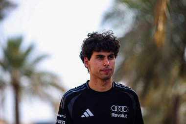 (5) Gabriel Bortoleto (BRA) - Audi Revolut F1 Team - Audi AR01 - Audi, Bahreyn 'deki Bahreyn Uluslararası Pisti' nde düzenlenen 2026 FIA Formula 1 Dünya Şampiyonası 'nın ilk sezon öncesi resmi test oturumunun ikinci gününde. Üç günlük test.