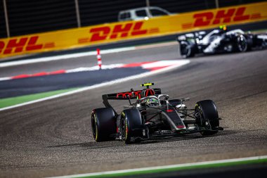 (5) Gabriel Bortoleto (BRA) - Audi Revolut F1 Team - Audi AR01 - Audi, Bahreyn 'deki Bahreyn Uluslararası Pisti' nde düzenlenen 2026 FIA Formula 1 Dünya Şampiyonası 'nın ilk sezon öncesi resmi test oturumunun ikinci gününde. Üç günlük test.