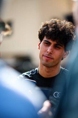 (5) Gabriel Bortoleto (BRA) - Audi Revolut F1 Team - Audi AR01 - Audi, Bahreyn 'deki Bahreyn Uluslararası Pisti' nde düzenlenen 2026 FIA Formula 1 Dünya Şampiyonası 'nın ilk sezon öncesi resmi test oturumunun ikinci gününde. Üç günlük test.