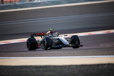 (5) Gabriel Bortoleto (BRA) - Audi Revolut F1 Team - Audi AR01 - Audi, Bahreyn 'deki Bahreyn Uluslararası Pisti' nde düzenlenen 2026 FIA Formula 1 Dünya Şampiyonası 'nın ilk sezon öncesi resmi test oturumunun ikinci gününde. Üç günlük test.