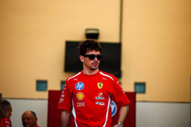 (16) Charles Leclerc (MON) - Scuderia Ferrari HP - Ferrari SF-26 - Ferrari, Bahreyn, Bahreyn 'de düzenlenen 2026 FIA Formula 1 Dünya Şampiyonası' nın ilk sezon öncesi ilk resmi test oturumunda Ferrari. Üç gün.
