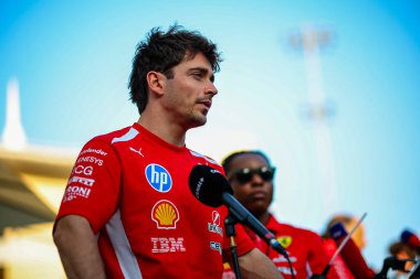 (16) Charles Leclerc (MON) - Scuderia Ferrari HP - Ferrari SF-26 - Ferrari, Bahreyn, Bahreyn 'de düzenlenen 2026 FIA Formula 1 Dünya Şampiyonası' nın ilk sezon öncesi resmi test oturumunun 3. gününde Ferrari. Üç gün.