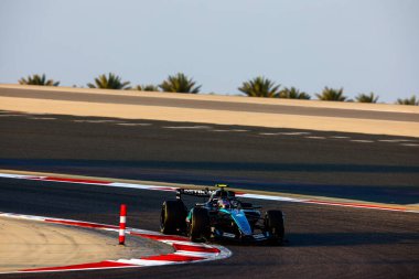 (12) Andrea Kimi Antonelli (ITA) - Mercedes-AMG PETRONAS F1 Ekibi - Mercedes W17 - Mercedes E Performansı, Bahreyn Uluslararası Pisti 'nde düzenlenen 2026 FIA Formula 1 Dünya Şampiyonası' nın 3. sezon öncesi ilk resmi test oturumunda