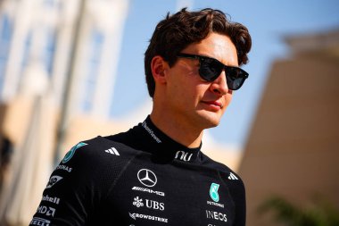 (63) - George Russell (GBR) - Mercedes-AMG PETRONAS F1 Takımı - Mercedes W17 - Mercedes E Performansı, Bahreyn Uluslararası Pisti 'nde düzenlenen 2026 FIA Formula 1 Dünya Şampiyonası' nın ilk sezon öncesi ilk resmi test oturumunda (Şubat 18)
