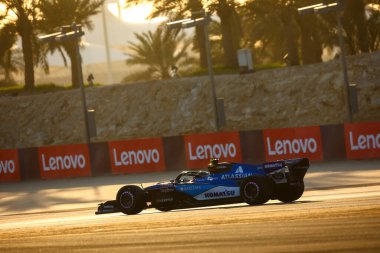 (55) Carlos Sainz Jr. (ESP) - Atlassian Williams F1 Team - Williams FW48 - Mercedes, Bahreyn 'deki Bahreyn Uluslararası Pisti' nde düzenlenen 2026 FIA Formula 1 Dünya Şampiyonası 'nın ilk sezon öncesi ilk resmi test oturumunda (Şubat 18)