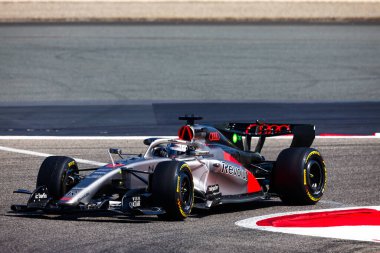 (27) Nico Hulkenberg (GER) - Audi Revolut F1 Team - Audi AR01 - Audi Audi, Bahreyn 'deki Bahreyn Uluslararası Pisti' nde düzenlenen 2026 FIA Formula 1 Dünya Şampiyonası 'nın ilk sezon öncesi ilk resmi test oturumunda yer aldı. Üç-da