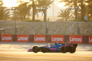 (43) - Franco Colapinto (ARG) - BWT Alpine F1 Team - Alpine A526 - Mercedes, Bahreyn, Bahreyn 'deki Bahreyn Uluslararası Pisti' nde düzenlenen 2026 FIA Formula 1 Dünya Şampiyonası 'nın ilk sezon öncesi ilk resmi test oturumunda. Üç...