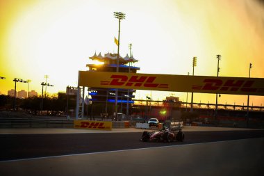 (44) Lewis Hamilton (GBR) - Scuderia Ferrari HP - Ferrari SF-26 - Ferrari, Bahreyn 'deki Bahreyn Uluslararası Pisti' nde düzenlenen 2026 FIA Formula 1 Dünya Şampiyonası 'nın ilk sezon öncesi resmi test oturumunda Ferrari. Şey...