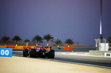 (3) Max Verstappen (NED) - Oracle Red Bull Racing - Red Bull RB22 - Red Bull Ford 2026 FIA Formula 1 Dünya Şampiyonası 'nın ilk resmi sezon öncesi oturumu sırasında Bahreyn, Bahra Uluslararası Pisti' nde gerçekleştirildi.