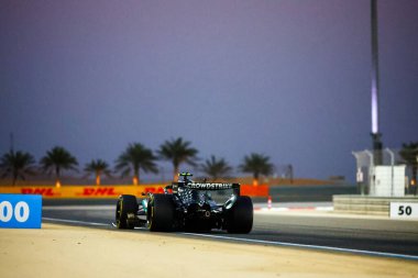 (12) Andrea Kimi Antonelli (ITA) - Mercedes-AMG PETRONAS F1 Ekibi - Mercedes W17 - Mercedes E Performansı, Bahreyn International C 'de düzenlenen 2026 FIA Formula 1 Dünya Şampiyonası' nın ilk sezon öncesi ilk resmi test oturumunun olduğu gün (19 Şubat)