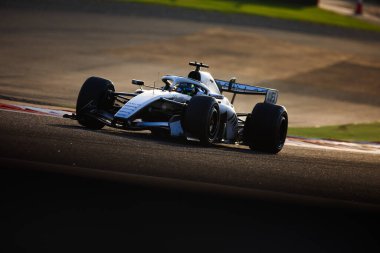 (11) Sergio Perez (MEX) - Cadillac Formula 1 Takımı - Cadillac - Ferrari, Bahreyn 'deki Bahreyn Uluslararası Pisti' nde düzenlenen 2026 FIA Formula 1 Dünya Şampiyonası 'nın ilk sezon öncesi ilk resmi test oturumunun olduğu gün (19 Şubat). Üç...