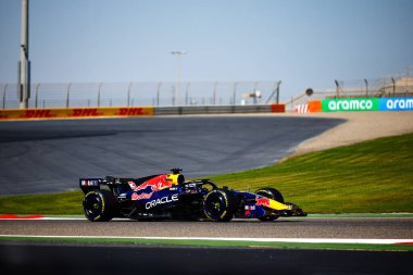 (3) Max Verstappen (NED) - Oracle Red Bull Racing - Red Bull RB22 - Red Bull Ford 2026 FIA Formula 1 Dünya Şampiyonası 'nın ilk resmi sezon öncesi oturumu sırasında Bahreyn, Bahra Uluslararası Pisti' nde gerçekleştirildi.