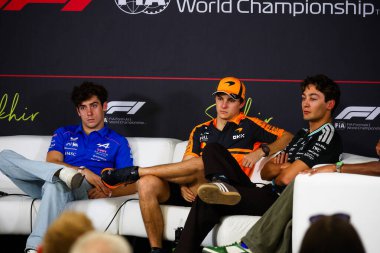 (43) Franco Colapinto (ARG) - BWT Alpine F1 Team - Alpine A526 - Mercedes ve (81) Oscar Piastri (AUS) - McLaren Mastercard F1 Team - McLaren MCL40 - Mercedes ve (63) George Russell (GBR) - Mercedes-AMG PETRONAS F1 Team - Mercedes W17 - Mercedes E