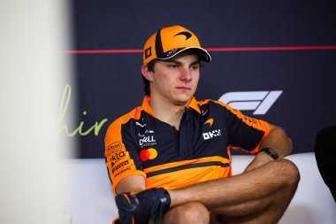 (81) Oscar Piastri (AUS) - McLaren Mastercard F1 Team - McLaren MCL40 - Mercedes during the day6 (Feb 20th) of first official pre-season testing session of the 2026 FIA Formula One World Championship at Bahrain International Circuit in Sakhir, Bahrai