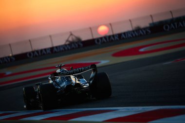 (63) - George Russell (GBR) - Mercedes-AMG PETRONAS F1 Takımı - Mercedes W17 - Mercedes E Performansı, Bahreyn Uluslararası Pisti 'nde düzenlenen 2026 FIA Formula 1 Dünya Şampiyonası' nın ilk sezon öncesi ilk resmi test oturumunda (20 Şubat)