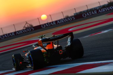 (1) Lando Norris (GBR) - McLaren Mastercard F1 Takımı - McLaren MCL40 - Mercedes, Bahreyn, Bahreyn Uluslararası Pisti 'nde düzenlenen 2026 FIA Formula 1 Dünya Şampiyonası' nın ilk sezon öncesi resmi test oturumunda (20 Şubat).