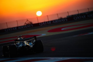 (63) - George Russell (GBR) - Mercedes-AMG PETRONAS F1 Takımı - Mercedes W17 - Mercedes E Performansı, Bahreyn Uluslararası Pisti 'nde düzenlenen 2026 FIA Formula 1 Dünya Şampiyonası' nın ilk sezon öncesi ilk resmi test oturumunda (20 Şubat)