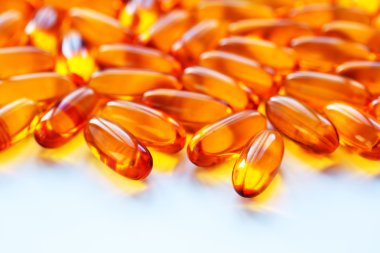 Biyolojik katkı maddeleri gıda, vitaminler, kapsüller bir omega 3 balık yağı ile