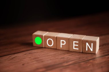 Tahta küplerle ilgili metin aç. Yatırım başlatma ve bir iş kurma fikirleri.