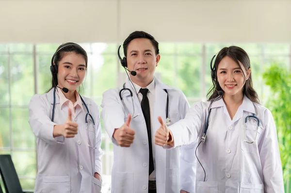 Ásia Assistência Médica Equipe Saúde Aconselhamento Line Rosto Sorridente Ficou — Fotografia de Stock