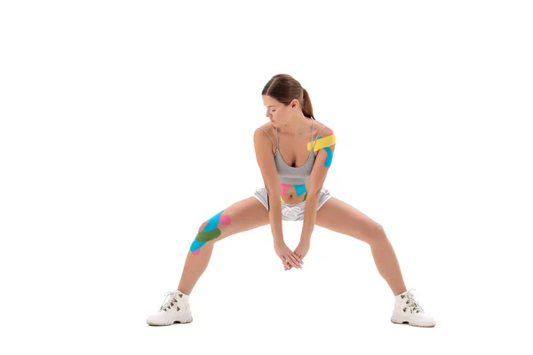 Mulher Fitness Esportes Mais Forte Incrível Fazer Exercícios Isolados Sobre — Fotografia de Stock
