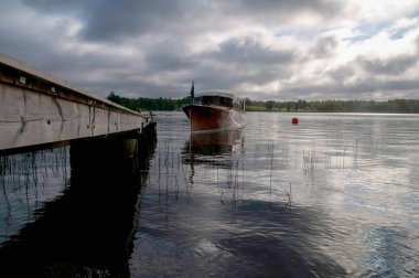 Buzdağı ve kuğular