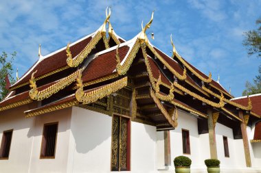 Tapınak çatıda Tay Sanat 