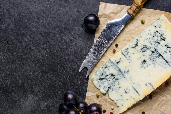 Formaggio di Gorgonzola con spazio di copia — Foto Stock