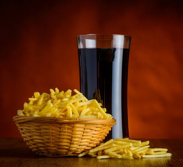 Palos y bebidas de patata — Foto de Stock