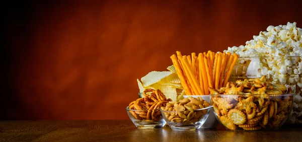 Snack salati Junk-Food con Copy-Space — Foto Stock