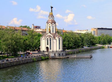 Dnepropetrovsk (Dnepr, Dnipro), görünüm üzerinde Kilise Ioana Hrestitelya çıkabilir.