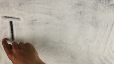 Erkekler el şeker yüzeyinde ben seni kelime çizer