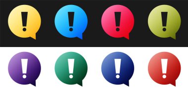 Siyah ve beyaz arkaplanda izole edilmiş daire simgesinde Ünlem işaretini ayarla. Tehlike uyarısı sembolü. Vektör.