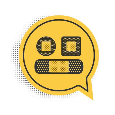 Siyah set bandaj simgesi beyaz arkaplanda izole edildi. Tıbbi alçı, yapıştırıcı bandaj, esnek kumaş bandajı. Sarı konuşma balonu sembolü. Vektör.