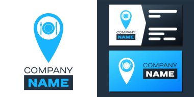 Logotype haritası işaretleyicisi, restoran ve çatal, tabak, çatal, bıçak ikonu beyaz arka planda izole edilmiş. Logo tasarım şablonu elemanı. Vektör.
