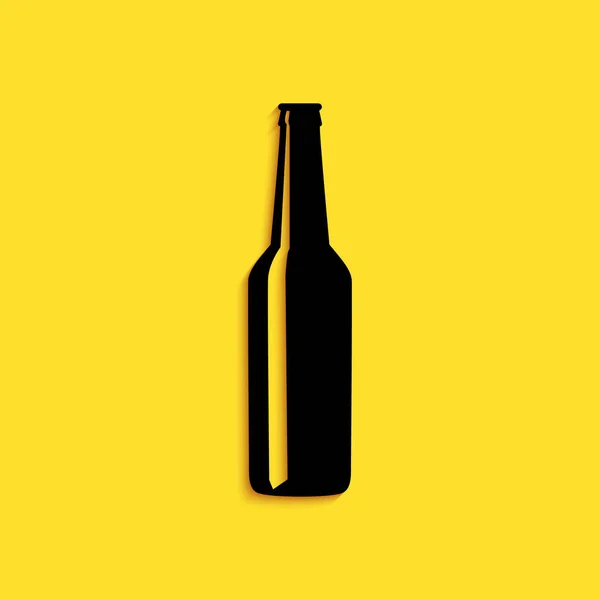 Ícone Garrafa Cerveja Preta Isolado Fundo Amarelo Estilo Sombra Longo — Vetor de Stock