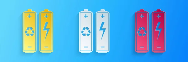 Батарея Символом Вторичной Переработки Иконка Концепции Возобновляемой Энергии Изолированная Синем — стоковый вектор