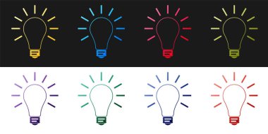 Işıklı ampulü siyah ve beyaz arkaplanda izole edilmiş ışınlar ikonu ile ayarla. Enerji ve fikir sembolü. Lamba elektrikli. Vektör.