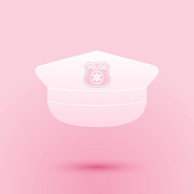 Pembe arka planda izole edilmiş papağan ikonlu polis şapkası. Polis şapkası işareti. Kağıt sanatı tarzı. Vektör.