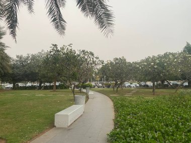 Tayland şehrindeki parkın güzel manzarası