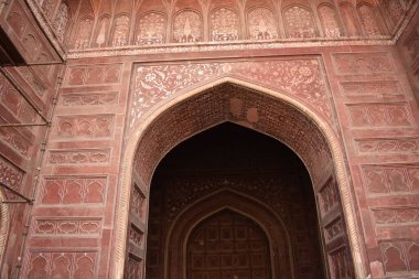 Dünyanın en ünlü şehirlerinin başkentinin camiinin içi.