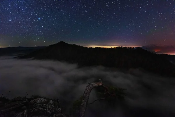 Sternennächte Der Hohen Tatra Mit Einem Touristen Zelt Auf Dem — Stockfoto