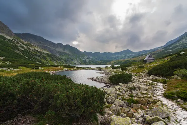 Hermosa Vista Montañas Rocosas Lagos Parque Nacional Los Altos Tatras — Foto de Stock