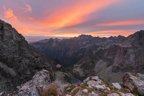 Puestas Sol Verano Amaneceres Polonia Las Altas Montañas Eslovacas Tatras —  Fotos de Stock