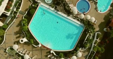 otel havuzlarında yaz