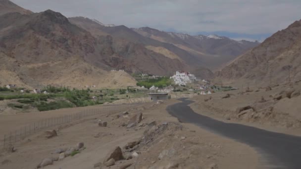 Klasztor klasztor w Himalaje — Wideo stockowe