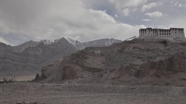 Monastère en Himalaya . — Video