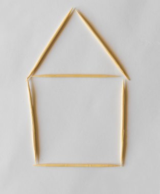 Küçük ev modeli bambu kürdan yapıldı 