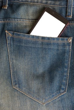 Modern telefonu beyaz kot pantolon cebinde görüntülenmesinde ekran uygulaması.